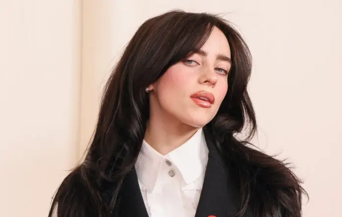 “Amo le donne da sempre”: Billie Eilish parla di sesso e masturbazione senza censura