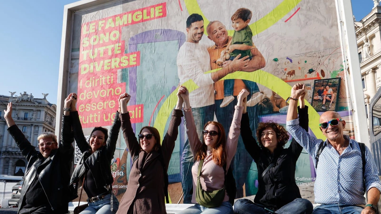 Parte oggi la campagna social e per le strade di Roma "Ritratti di famiglia” per abbattere il concetto tradizionale