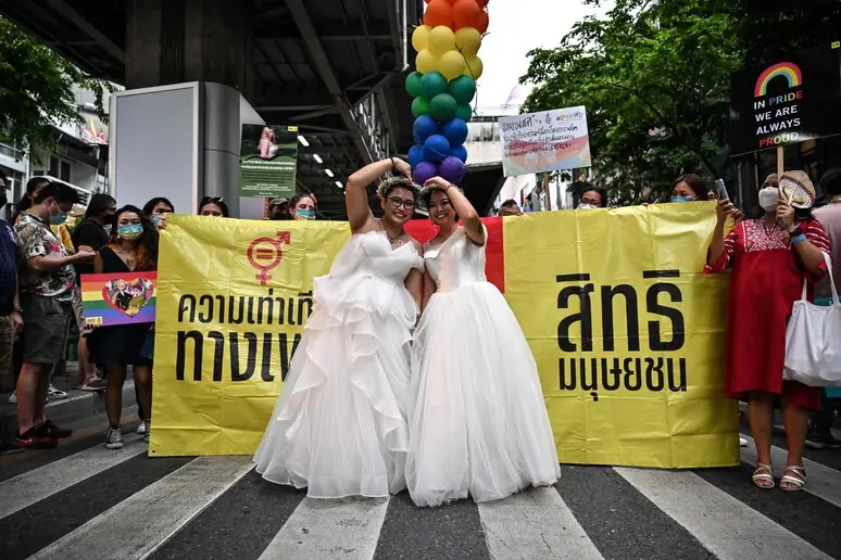 Thailandia, il lungo cammino per legalizzare il matrimonio egualitario