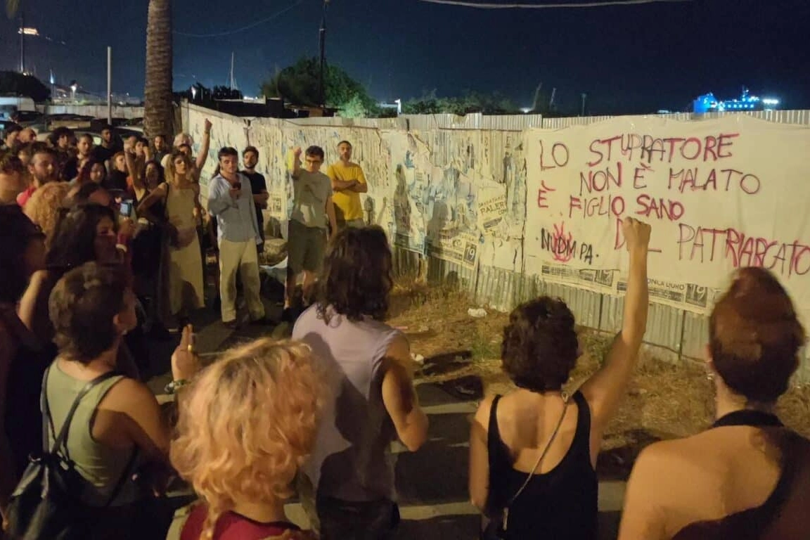 Violenza di gruppo, corteo solidariet‡ per vittima a Palermo