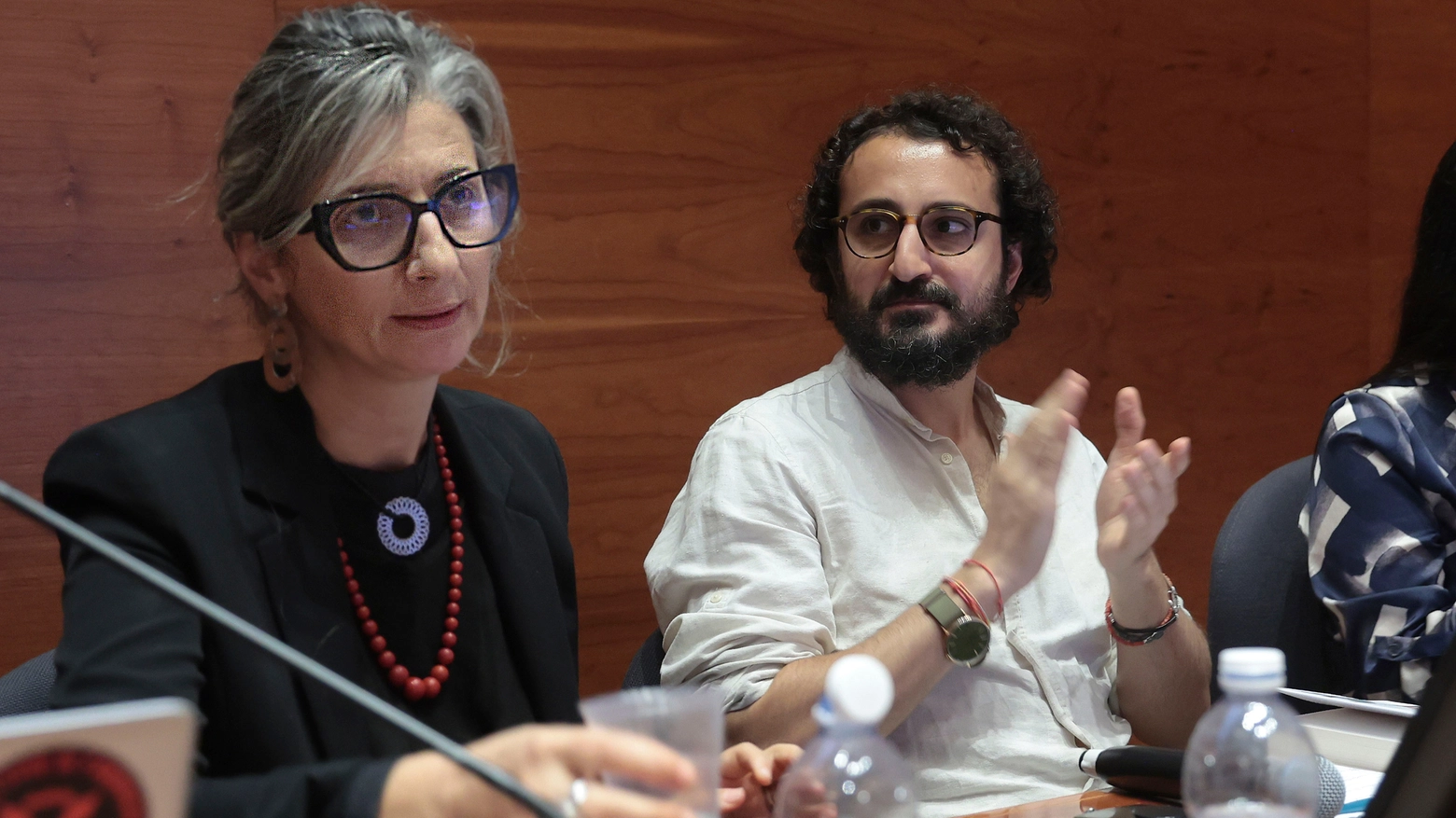 Nonostante le polemiche e le autorizzazioni revocate nelle scorse settimane, la conferenza dal titolo “J’Accuse” si è svolta senza intoppi nei luoghi dell’ateneo. In centinaia a sentire Francesca Albanese, Ilan Pappé, Karem Rohana e Giuseppe Flavio Pagano