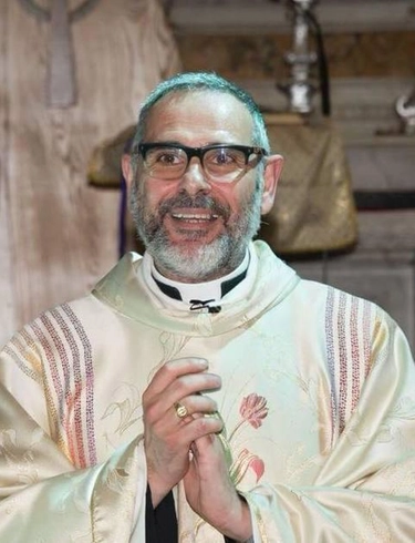 “Frociaggine? Io sacerdote non indago su cosa accade nelle camere da letto dei fedeli”