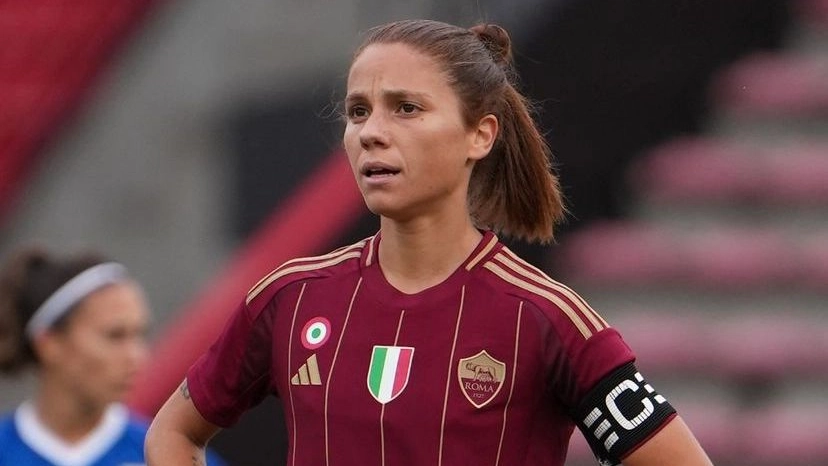 Centrocampista della Roma e della Nazionale, è tra le trenta finaliste per il premio individuale più prestigioso dell'anno. La carriera della 27enne e le altre candidate