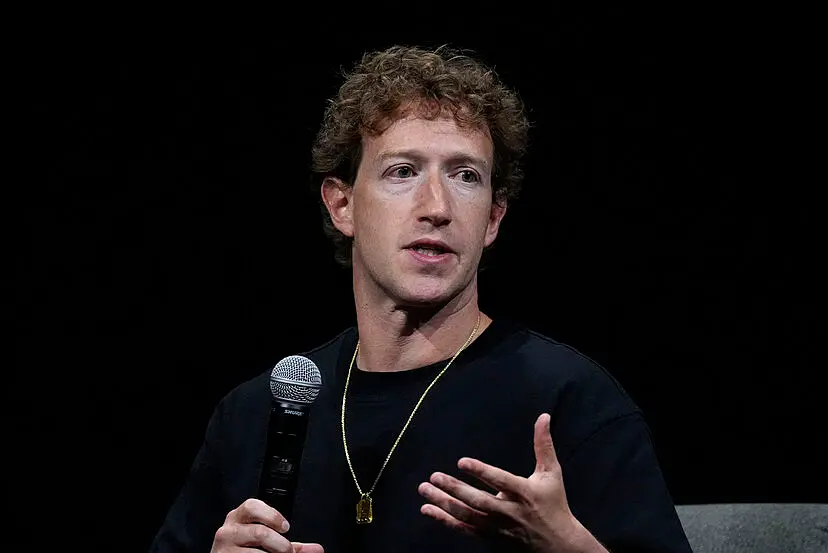 Zuckerberg si arrende a Trump: le fake news non saranno più controllate