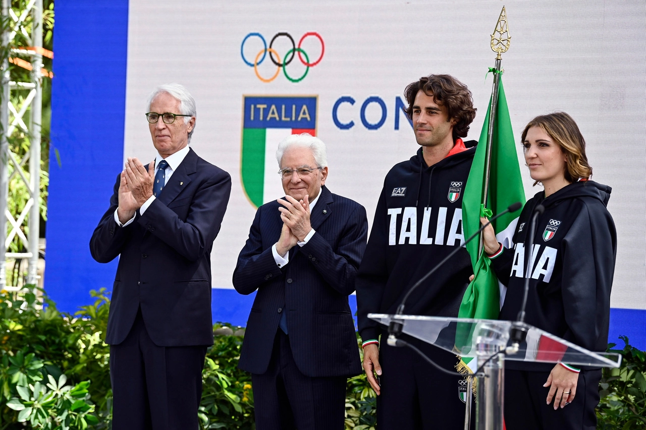 Giovanni Malago, il presidente della Repubblica Sergio Mattarella, Gianmarco Tamberi ed Arianna Errigo