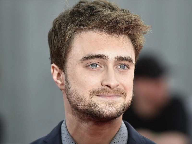 L’attore che ha interpretato Harry Potter nella famosa saga, non parla con l’autrice Jk Rowling dal 2020, da quando lei ha espresso pubblicamente le sue opinioni contrarie alle doone trangender