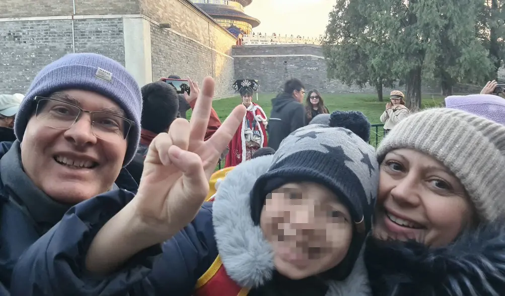 Adozione in Cina, dopo 4 anni “il nostro Simone è arrivato a casa”