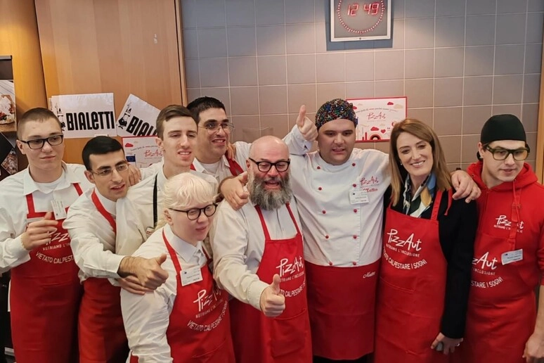 Il team di PizzaAut al G7 (foto d'archivio, Ansa)