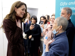 Kate Middleton in ospedale, fa una sorpresa ai pazienti oncologici