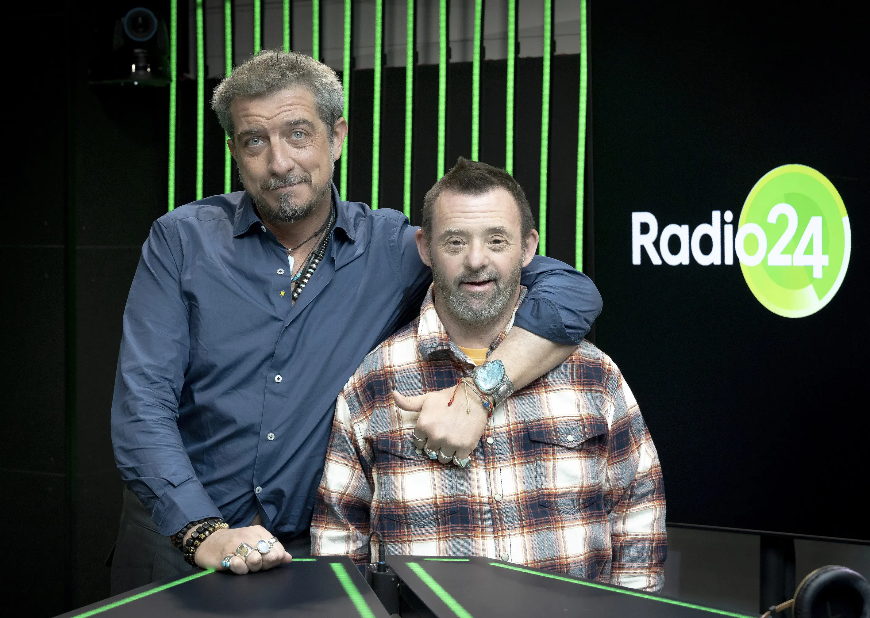 Paolo Ruffini e Federico Parlanti con “Radio Up and Down: la radio con un cromosoma in più”