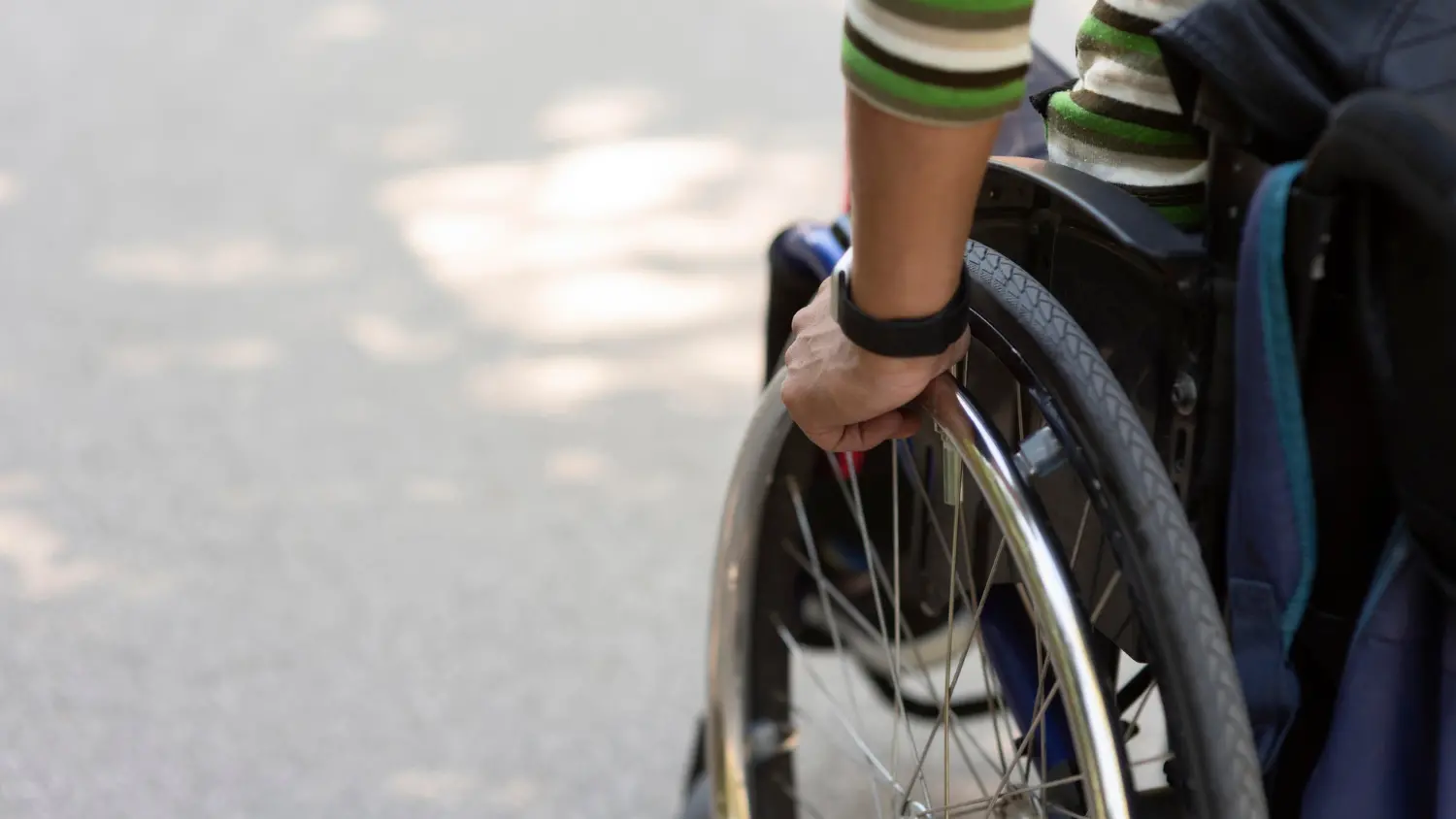 “Tagli all’assistenza educativa per bambini con disabilità”