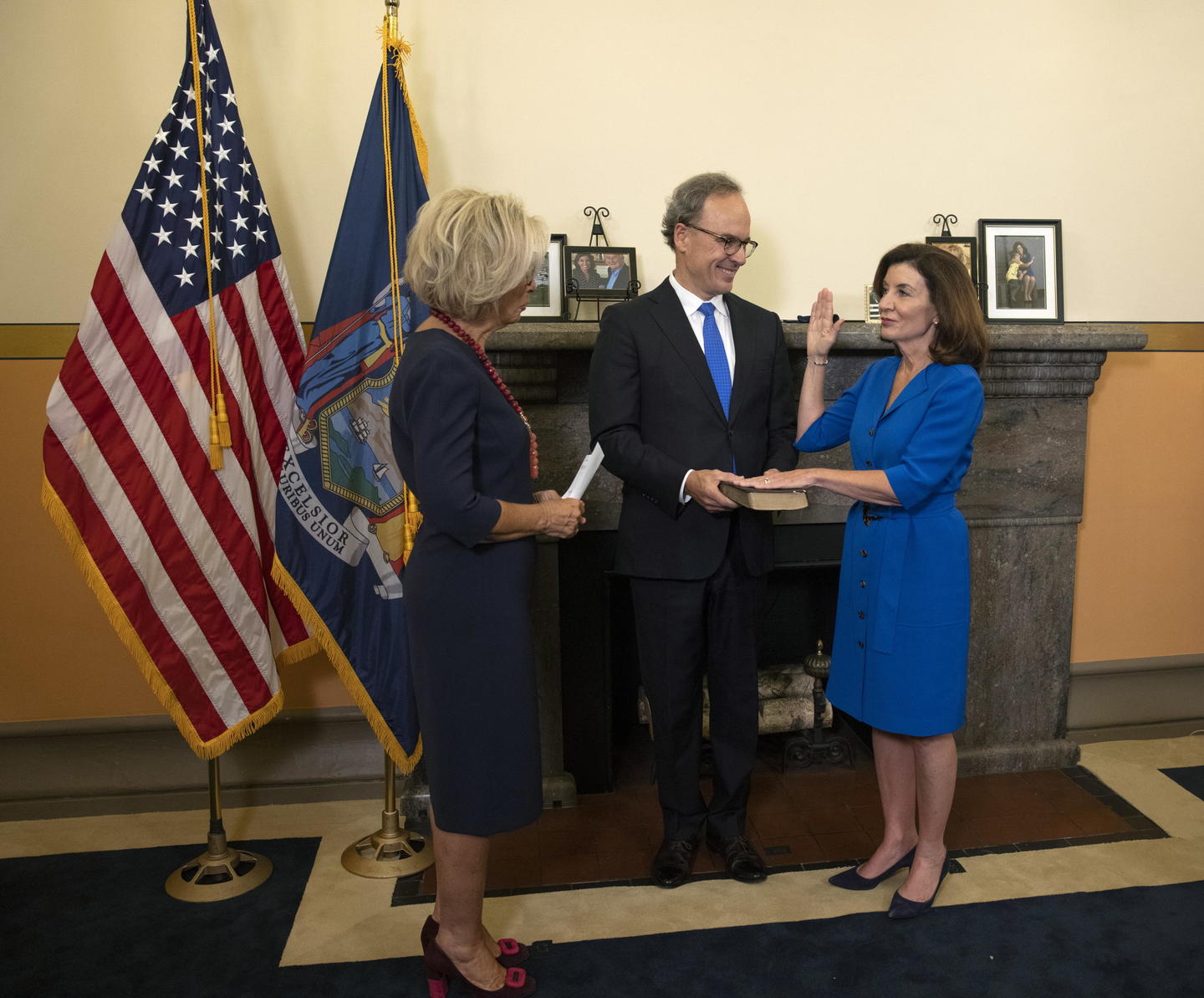 Kathy Hochul Prima Donna Governatrice Dello Stato Di New York La Democratica Che Ama Le 