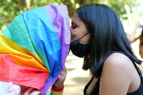 AREZZO FLASH MOB MOVIMENTO LGBT ARCIGAY