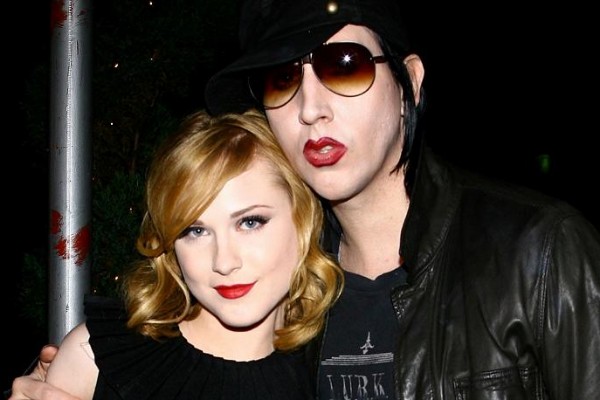 Evan Rachel Wood accusa Marilyn Manson: “Stuprata mentre giravamo un video”
