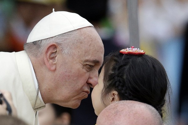 Papa Francesco torna a lanciare un appello per l’apertura alla vita