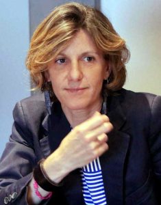 Segretaria provinciale del Pd di Perugia, nata a Roma ma spoletina da sempre, la 46enne Camilla Laureti è giornalista professionista