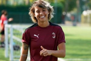 Valentina Giacinti: “Il calcio è una cosa da ragazze“
