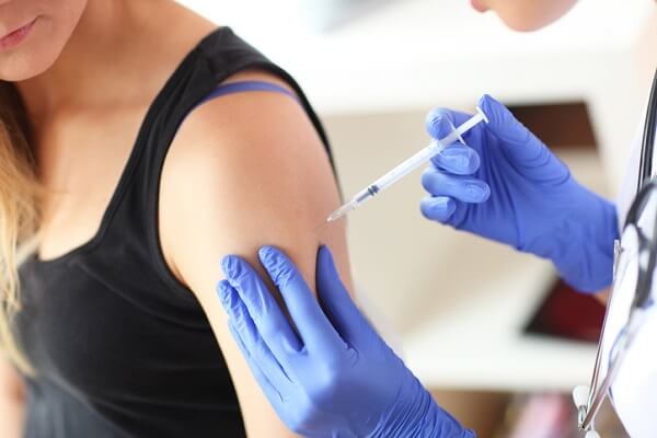 Aids, in arrivo il vaccino contro l’Hiv: Moderna e Iavi avviano la sperimentazione