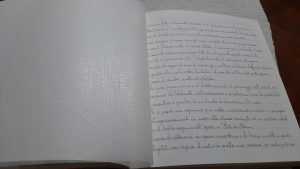 Le pagine vergate a mano da Maria Rita Vita, dalle quali è nato il libro dedicato al figlio adottivo Sergio