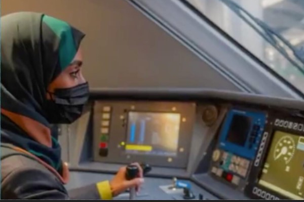 Arabia Saudita donne treni