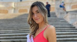 Giulia Talia. La 24enne romana, aspirante concorrente di Miss Italia, ha dichiarato apertamente la sua omosessualità in un video su Instagram