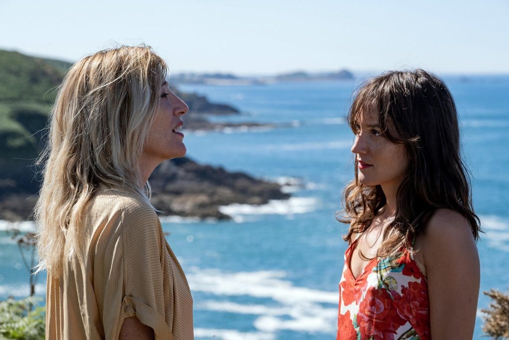 Valeria Bruni Tedeschi (57 years old) and Anaïs Demoustier (34 years old) in the film 