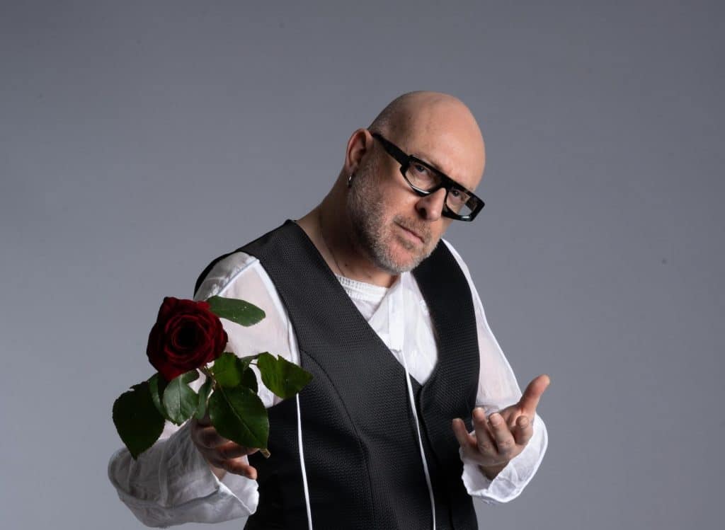 Mario Biondi, 50 anni, è uno dei cantanti più apprezzati in Italia e a livello internazionale, divenuto famoso con il brano This is what you are