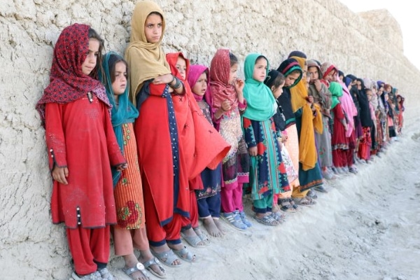 Afghanistan, dove i diritti vengono smantellati. I talebani chiudono la Commissione per i diritti umani