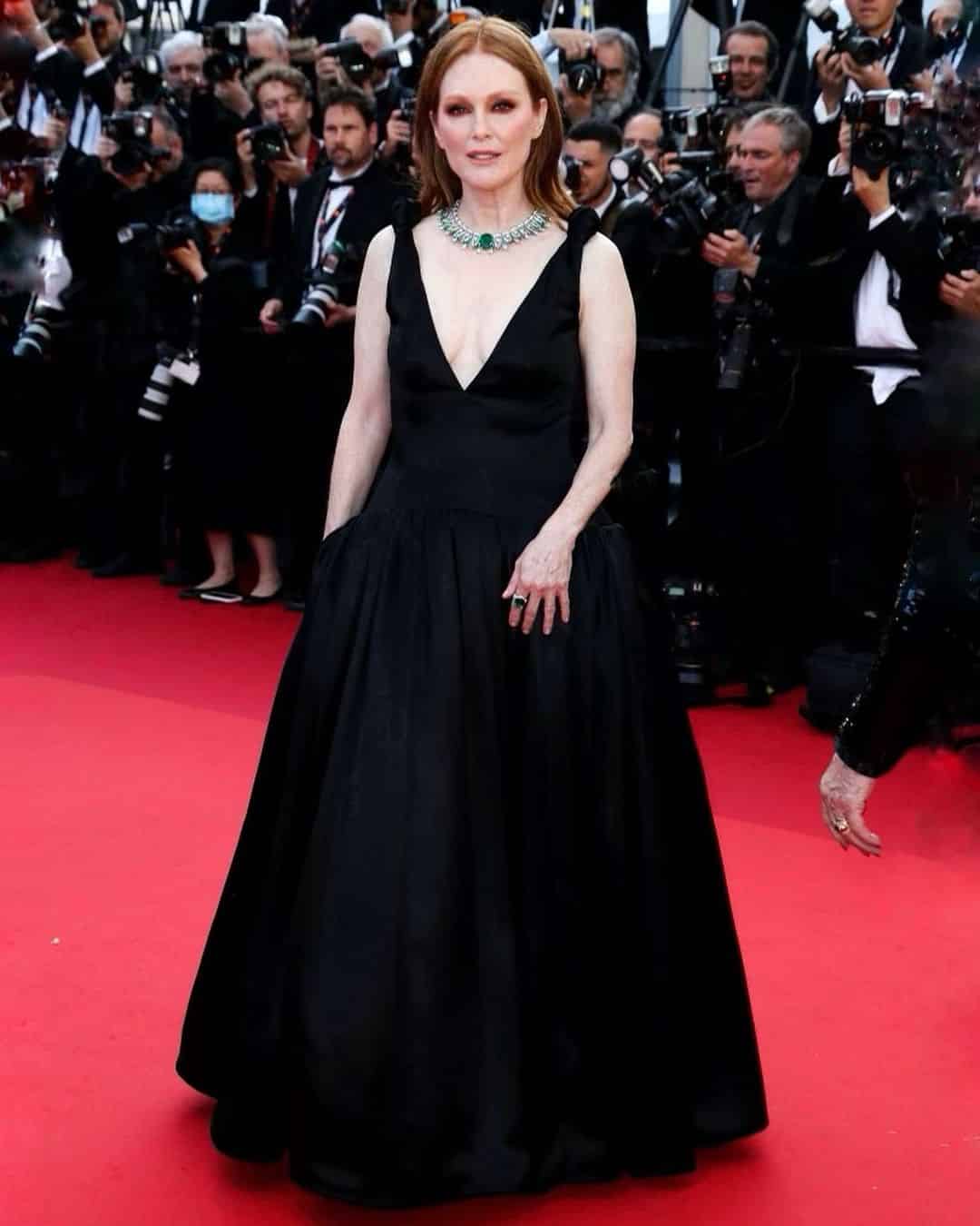 Julianne Moore sul red carpet di Cannes (Instagram)