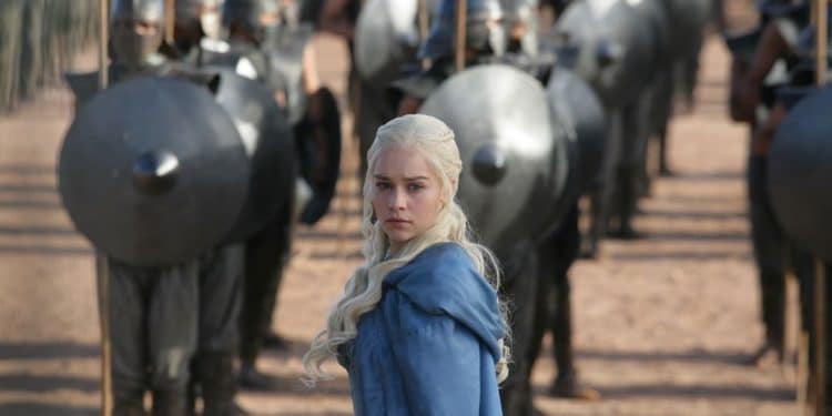 L'attrice Emilia Clarke, la biondissima Daenerys Targaryen di "Games Of Thrones"