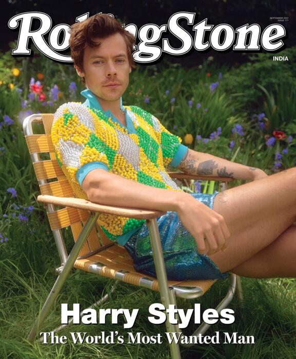 Harry Styles (28 anni)in viaggio alla scoperta della sessualità: star globale su ‘Rolling Stone’, per un po’ niente film