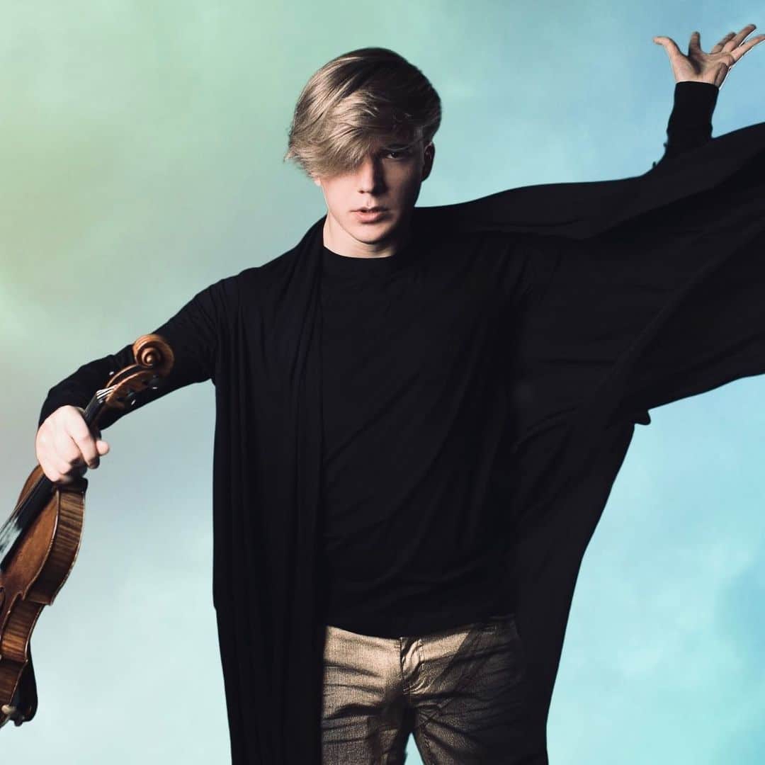 Il violinista e compositore internazionale Yury Revich (Instagram)