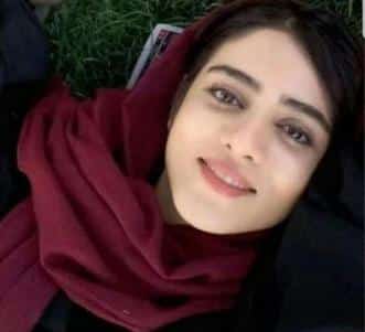 Blu Girl, ovvero Sahar Khodayari, giovane tifosa che si dette fuoco il 12 marzo 2019 a causa di una condanna penale subita per essere entrata in uno stadio travestita da uomo
