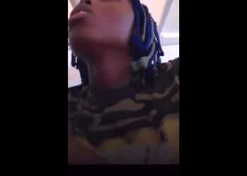 Un fermo immagine tratta dal video della giovane di 25 anni, originaria della Nigeria che ha ripreso l'aggressione subita dal datore di lavoro dopo avere chiesto di essere retribuita per le ore di lavoro effettuate