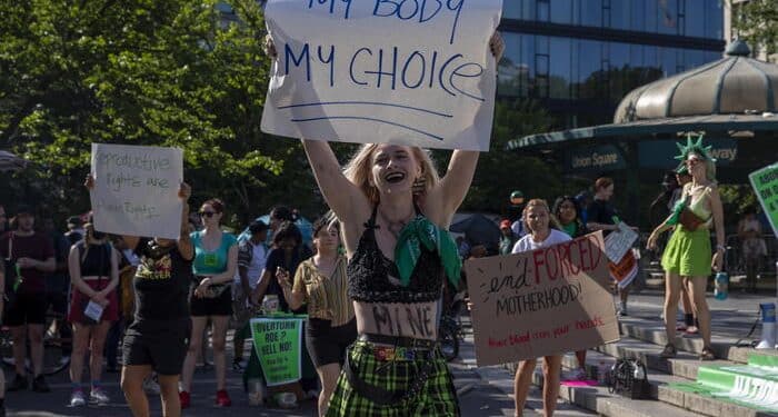 Manifestazione per il diritto di aborto