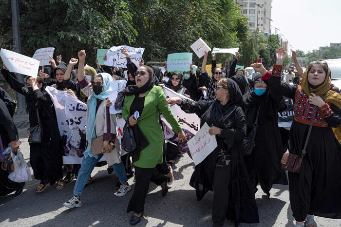 Afghanistan protesta donne