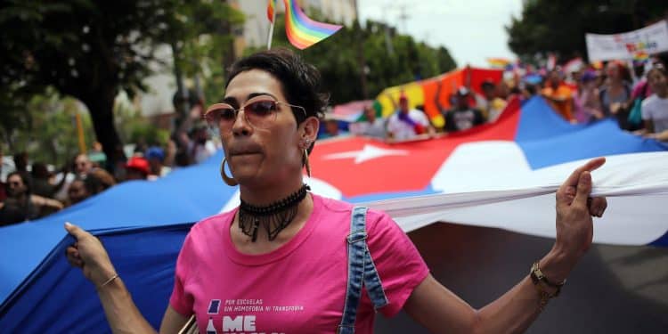 Cuba dice sì ai matrimoni e alle adozioni gay