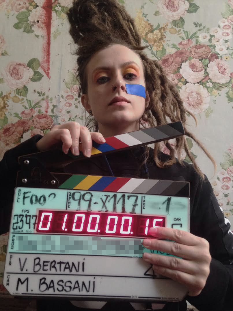 La regista Valentina Bertani è nata a Mantova nel 1984