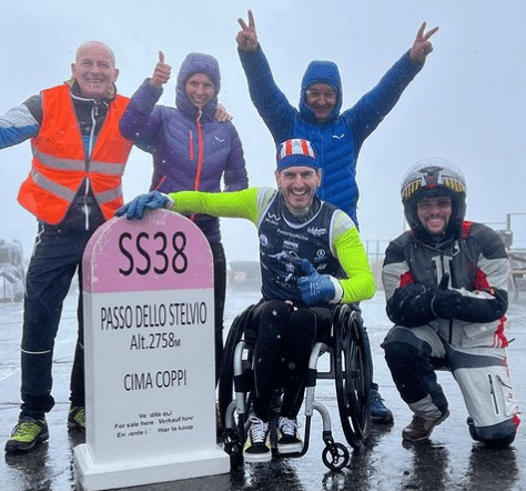 Federico Rossi, primo atleta in carrozzina sullo Stelvio “Un traguardo per tutti coloro che soffrono di disabilità”