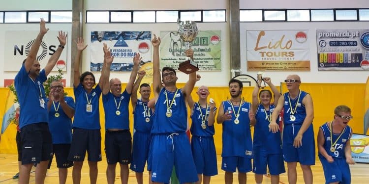 La Nazionale italiana di basket composta da atleti con sindrome di Down è campione del mondo