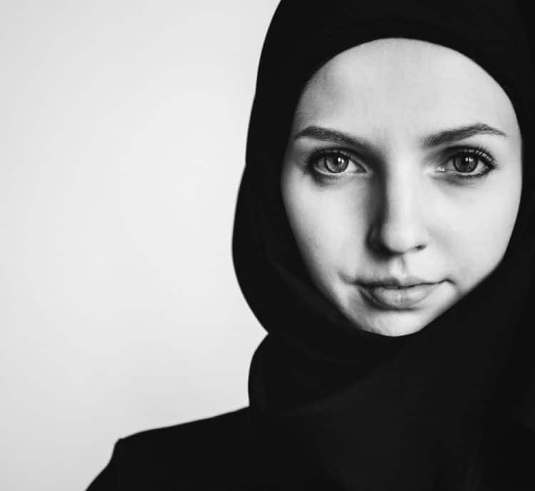 donna musulmana corte europea