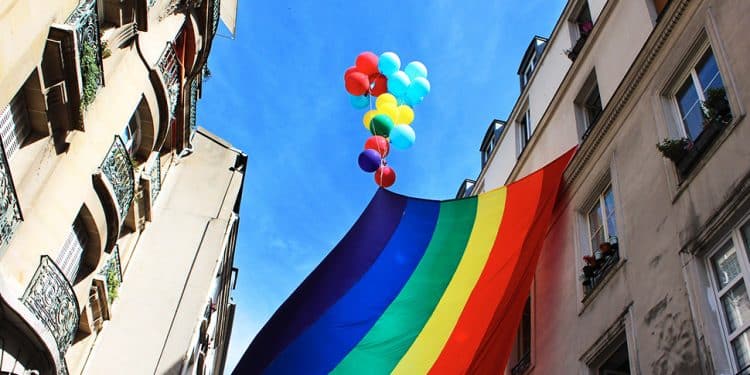 Una guida LGBTQ+ alla rete EasyJet