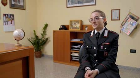 Martina Pigliapoco, la giovane carabiniera che durante un intervento ha impedito il suicidio di una donna