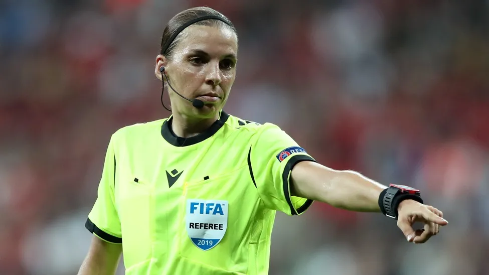 Qatar 2022, Frappart per Costa Rica Germania: sarà la prima donna ad arbitrare ai Mondiali
