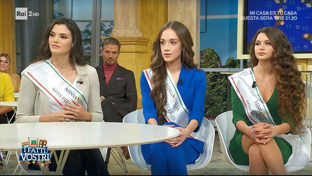 Da sinistra: Miss Piemonte Giulia Giada Cordaro, Miss Umbria Cecilia Alma Levita e Miss Molise Azzurra Gallinari (Instagram)