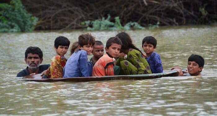 Le alluvioni in Pakistan (Ansa)
