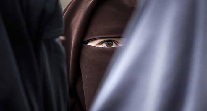 La moglie di un imam è stata aggredita a Marghera per aver indossato il niqab