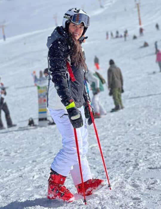 La sciatrice Atefeh Ahmadi (Ansa)