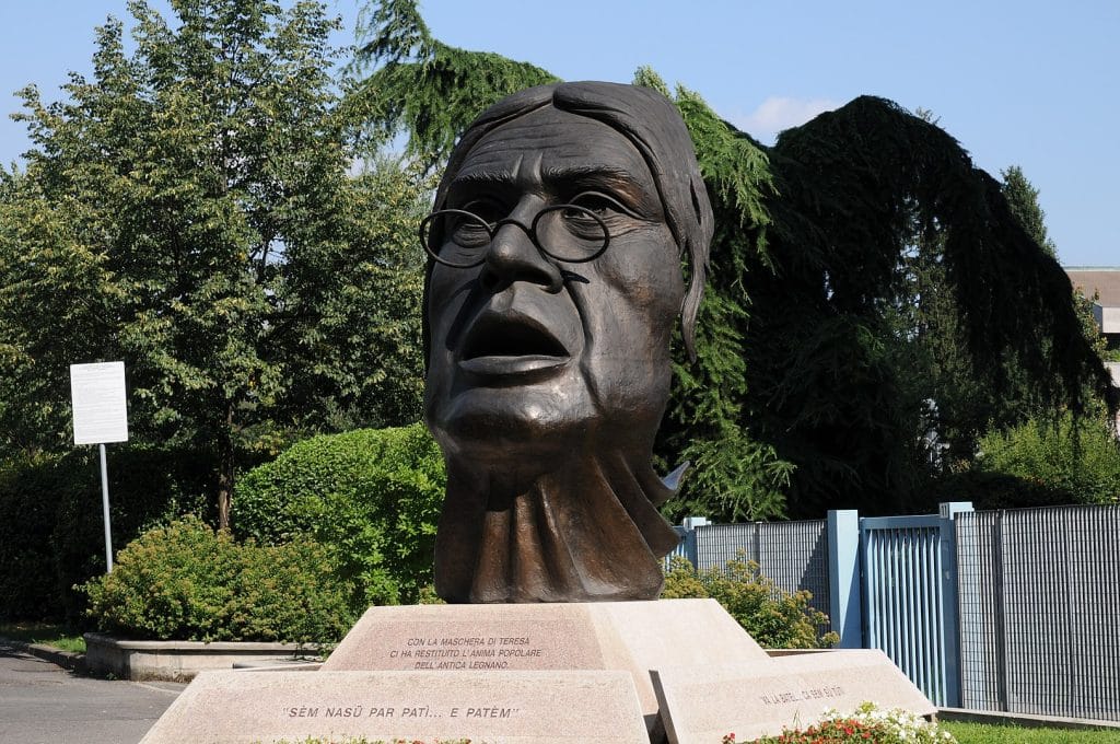 Il monumento a Felice Musazzi