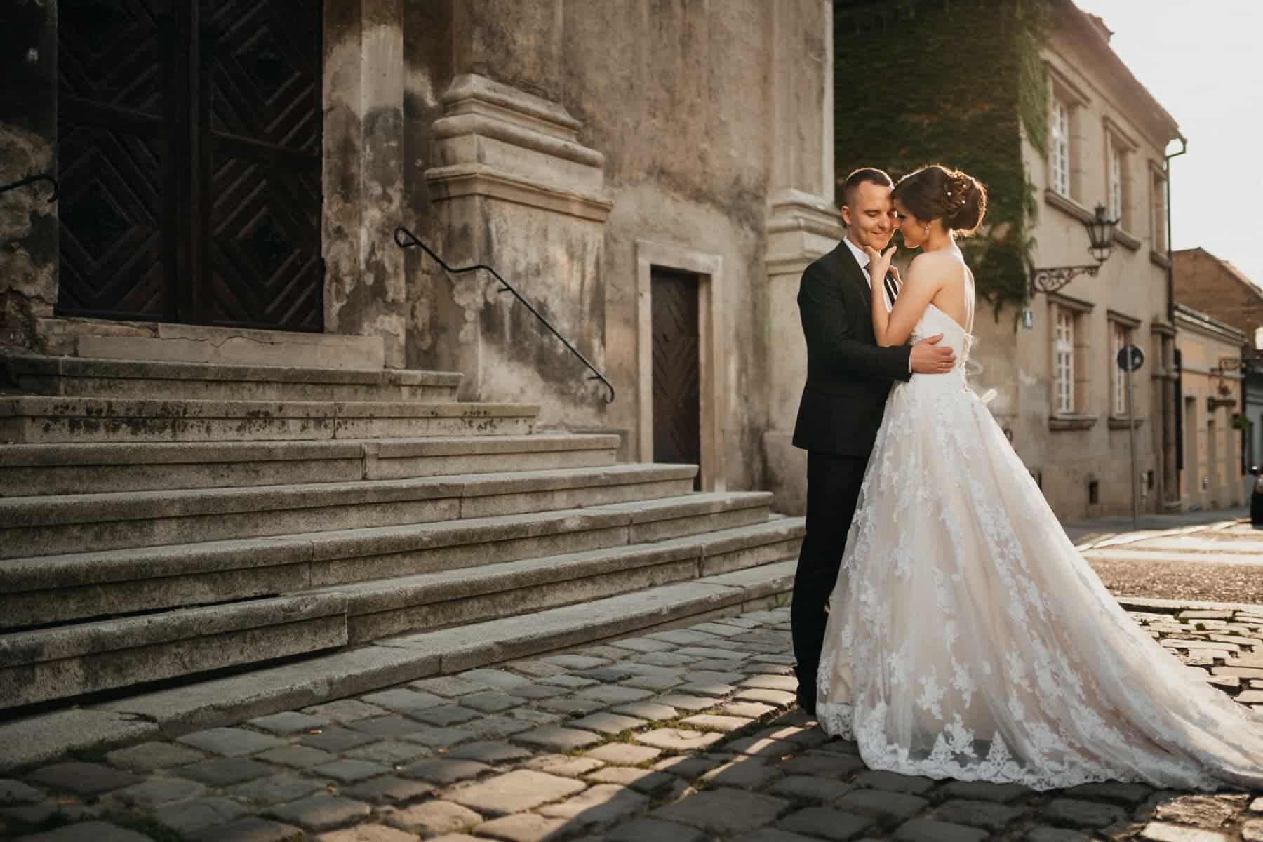 Nel 2021 sono stati celebrati in Italia 180.416 matrimoni, l'86,3% in più rispetto al 2020 